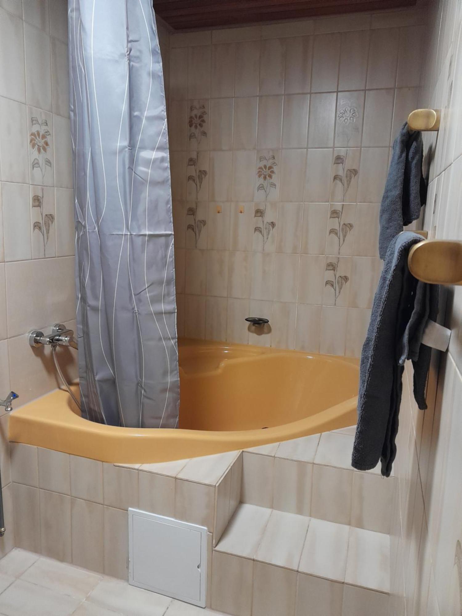 Appartement Goldstueck Im Gruenen à Bad Schönborn Extérieur photo
